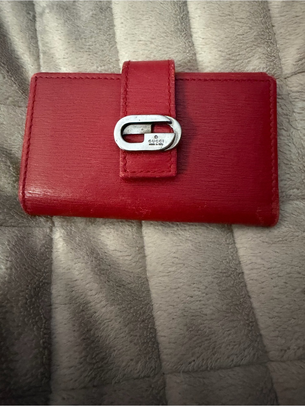 GUCCI Red Leather Key Case/Card Holder w/Silver-Tone Gucci Closure & Hardware